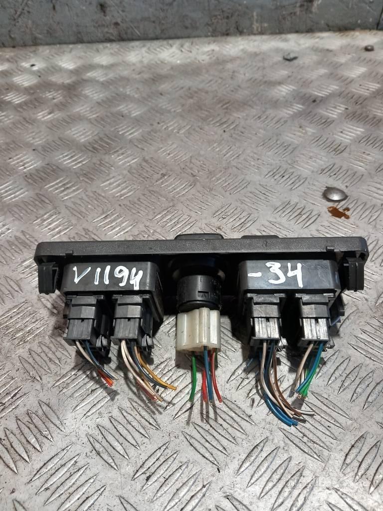 Volvo FH 12   1099865 Ohjaamot ja sisustat