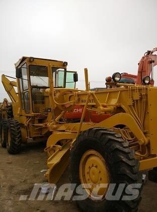 Komatsu GD 661 Tiehöylät