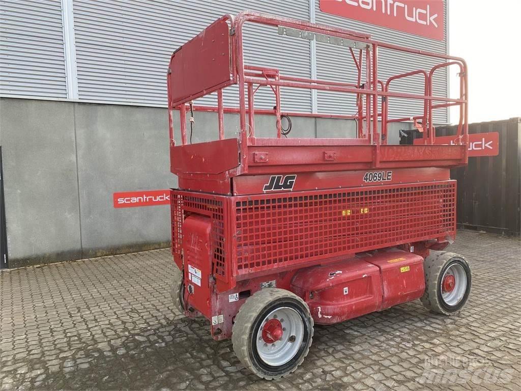 JLG 4069ERT Saksilavat