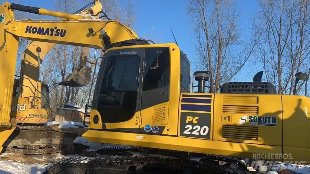 Komatsu PC 220-8 Telakaivukoneet
