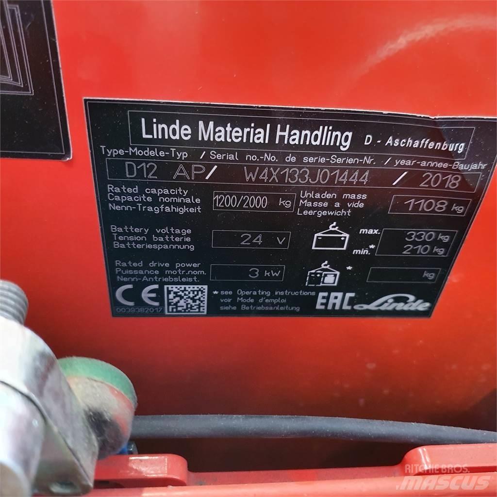 Linde D12AP Käyden ajettavat pinoamistrukit