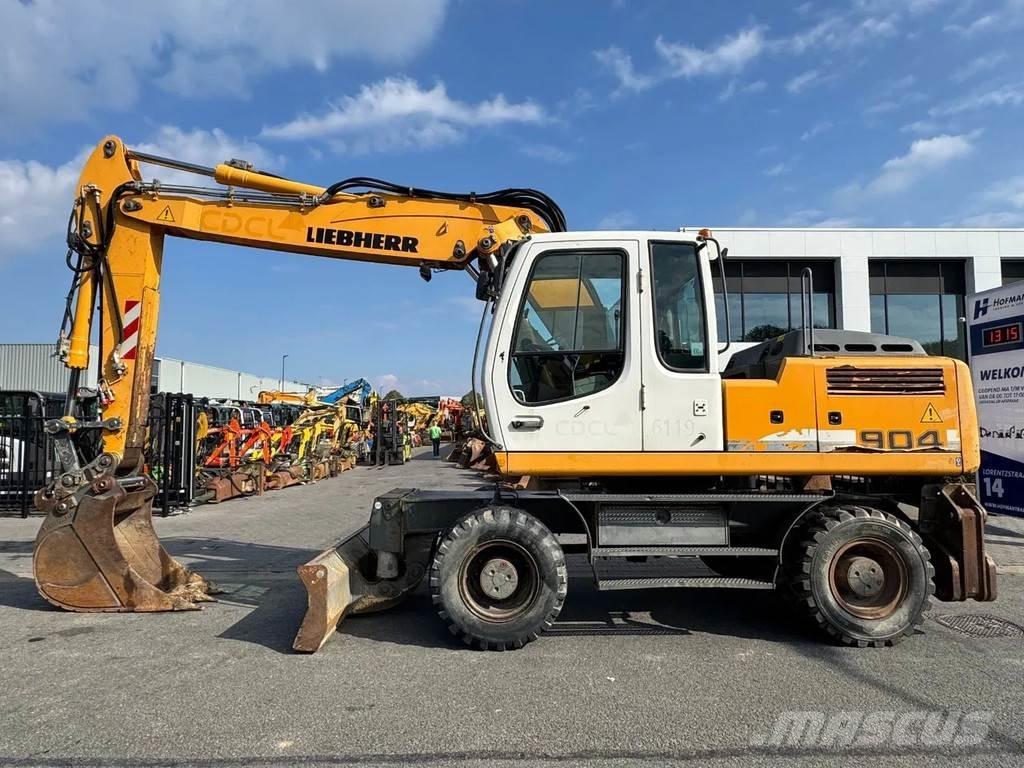 Liebherr A904C Pyöräkaivukoneet