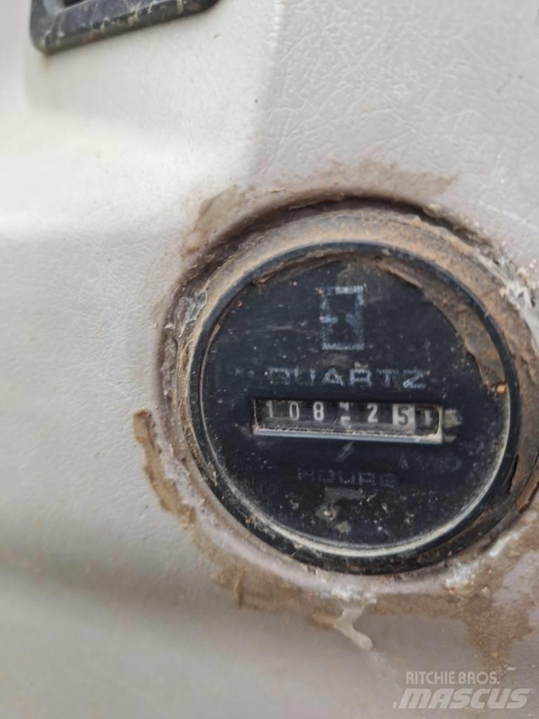 Fiat-Kobelco E215 Telakaivukoneet