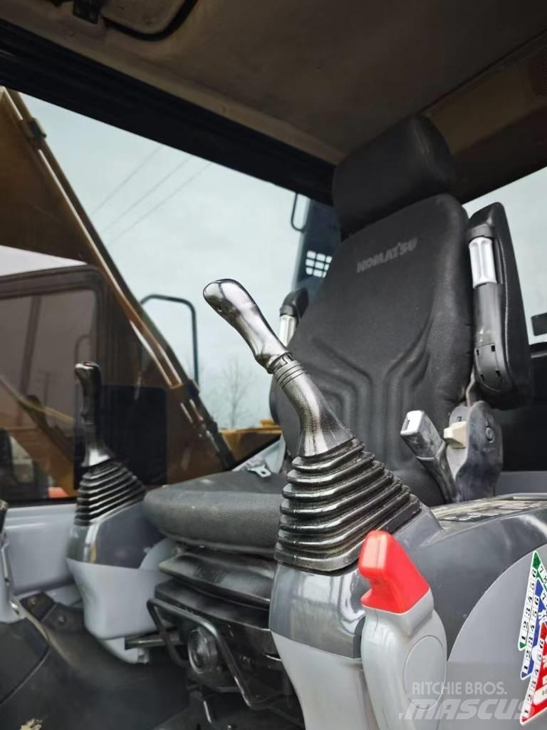 Komatsu 130LC-7 Telakaivukoneet