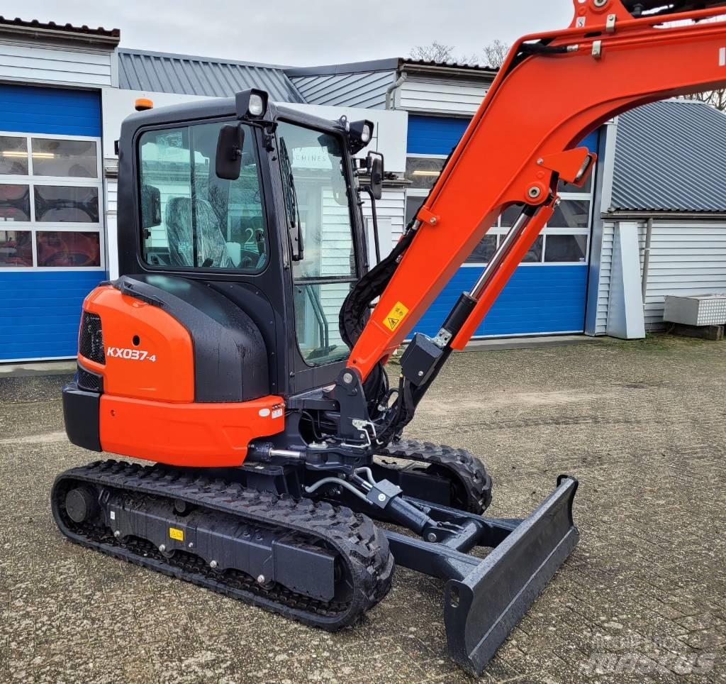 Kubota KX 037-4 Minikaivukoneet < 7t