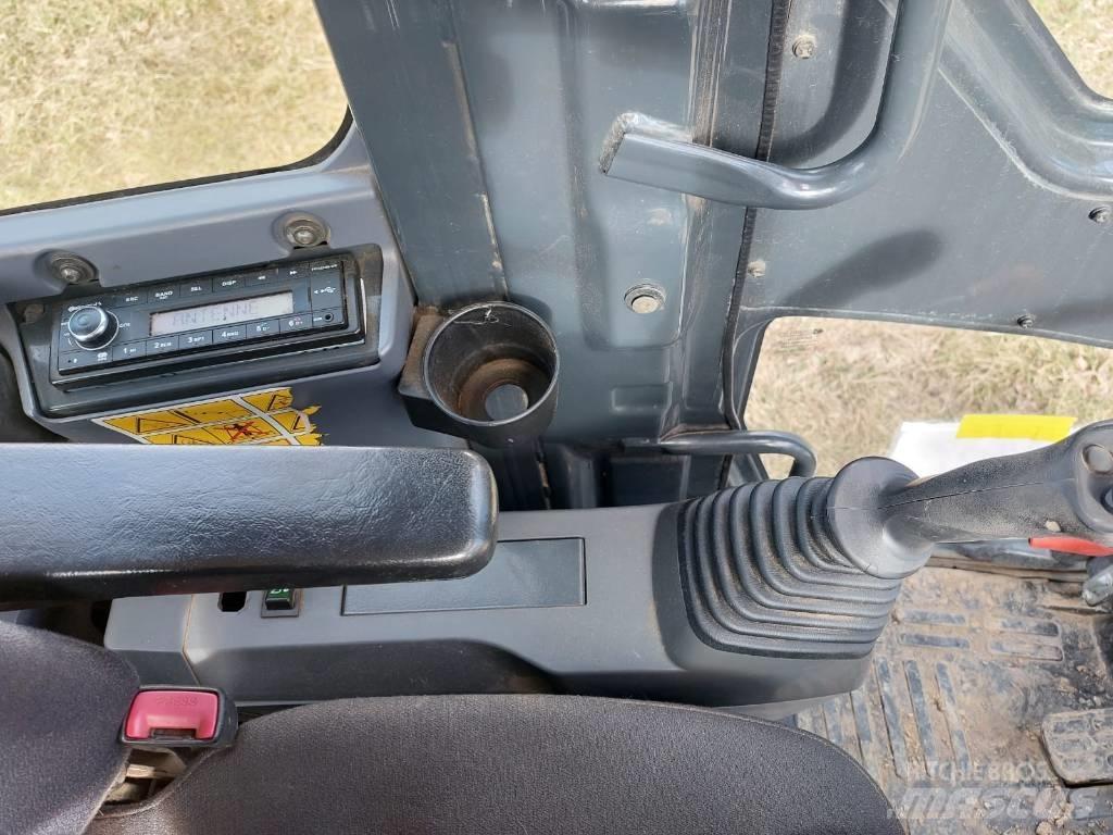 Komatsu PW 118 MR -8 Pyöräkaivukoneet