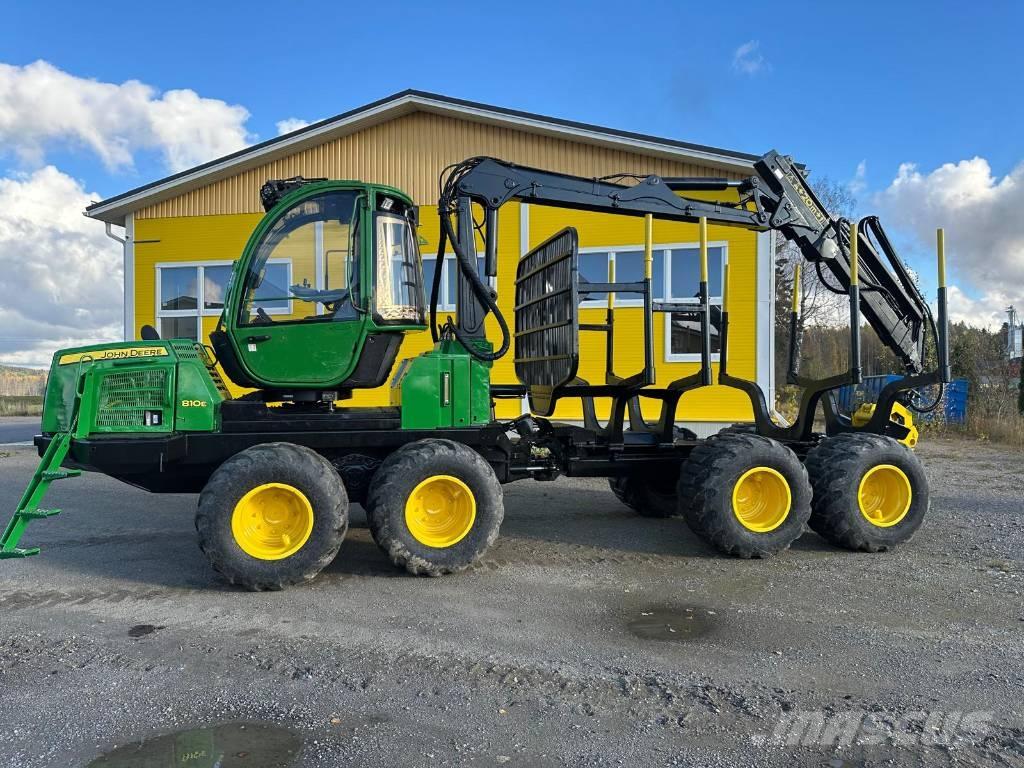 John Deere 810 E Kuormatraktorit
