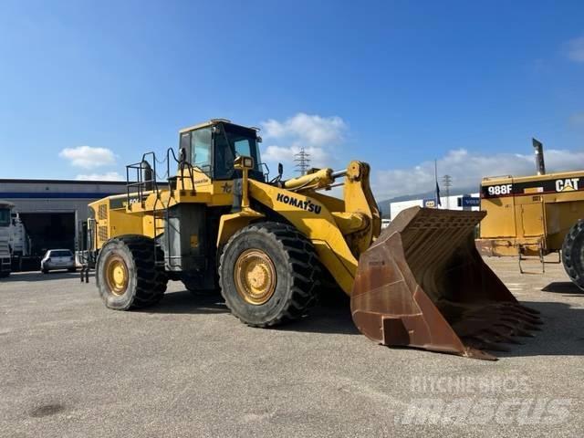 Komatsu WA 600-6 Pyöräkuormaajat