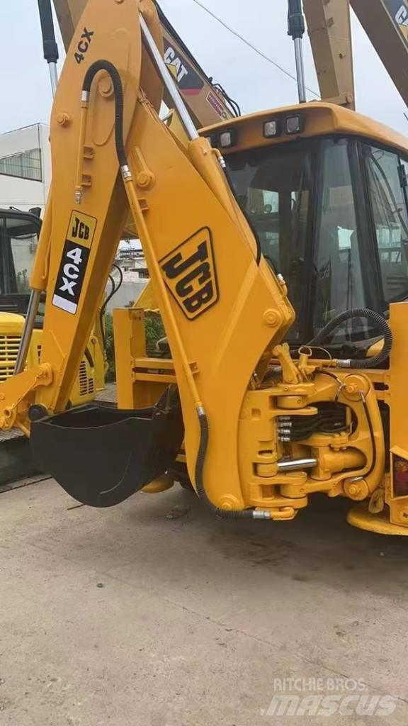 JCB 4 CX Kaivurikuormaajat