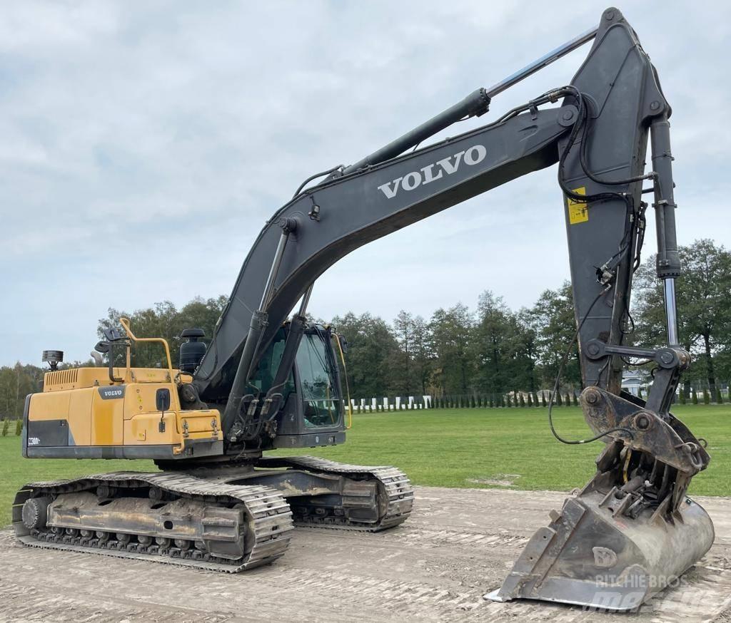 Volvo EC 300 D L Telakaivukoneet