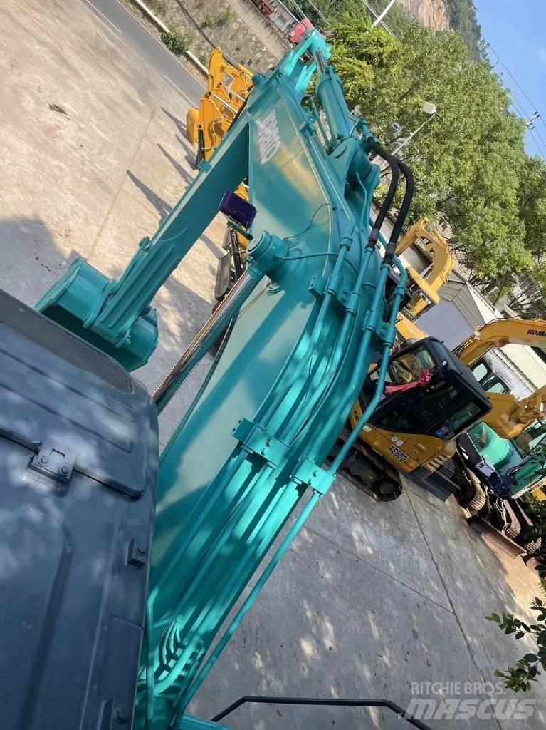 Kobelco SK130-8 Midikaivukoneet 7t - 12t
