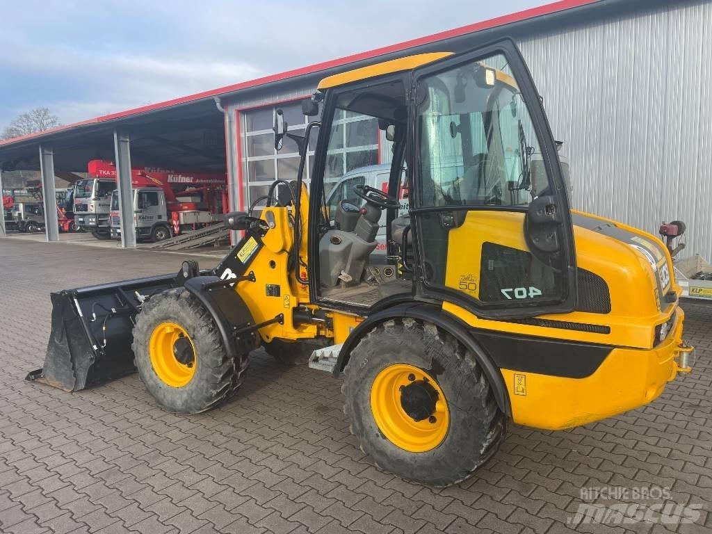 JCB 407 Pyöräkuormaajat