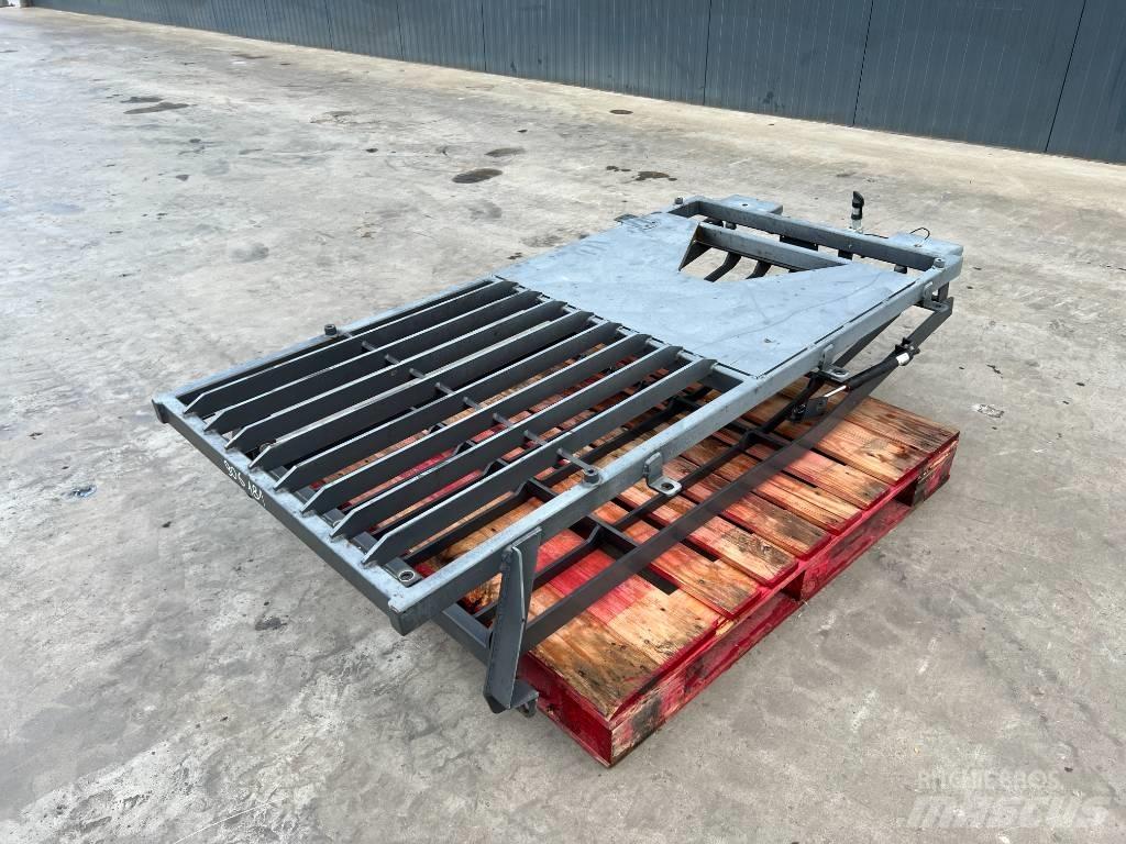 Doosan DX180 / DX225 Ohjaamo ja sisusta