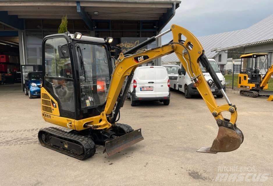 CAT 301.7 D Minikaivukoneet < 7t