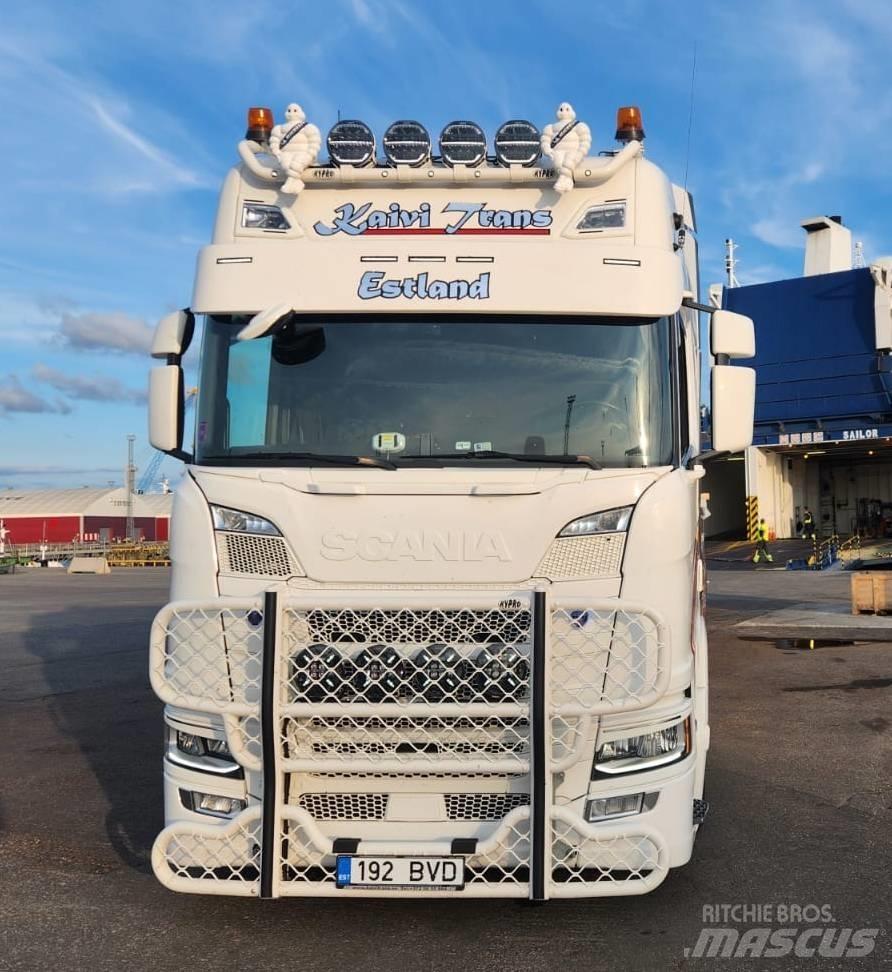 Scania R 450 A4X2LB Vetopöytäautot