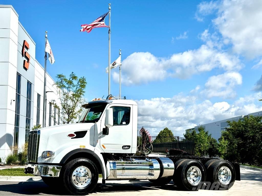 Peterbilt 567 Vetopöytäautot