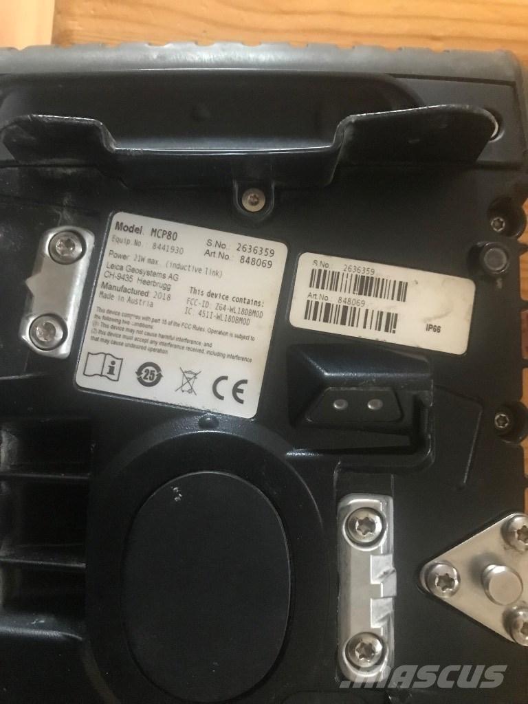 Hitachi ZX 135 US-7 Telakaivukoneet