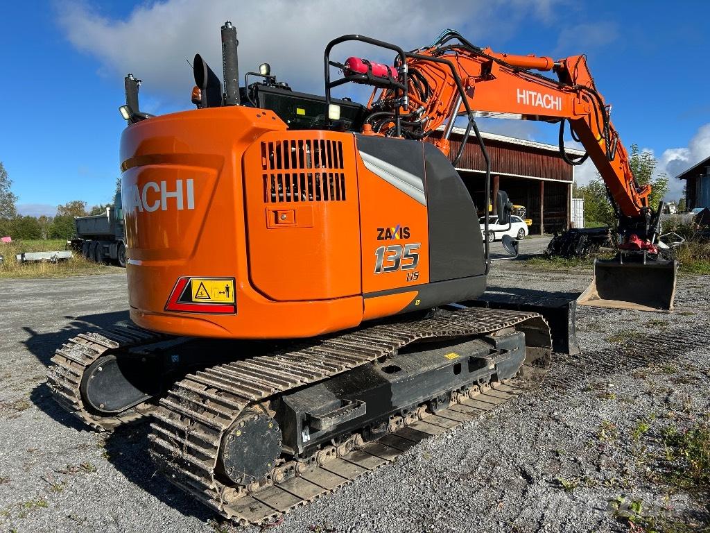 Hitachi ZX 135 US-7 Telakaivukoneet