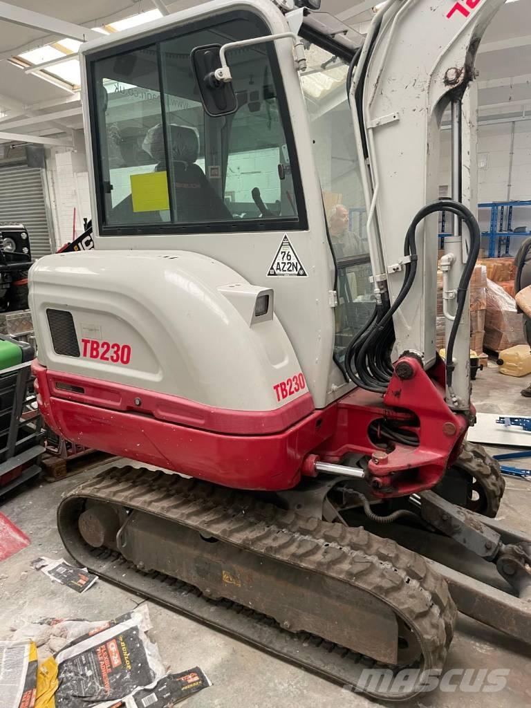 Takeuchi TB 230 Minikaivukoneet < 7t