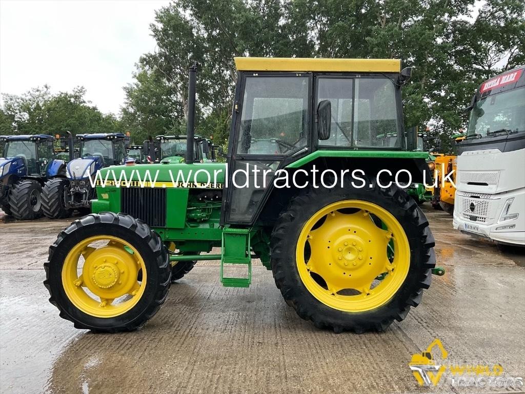 John Deere 2140 Traktorit