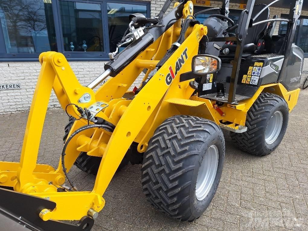 Giant G2700HD plus Pienkuormaajat