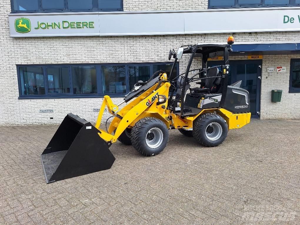 Giant G2700HD plus Pienkuormaajat