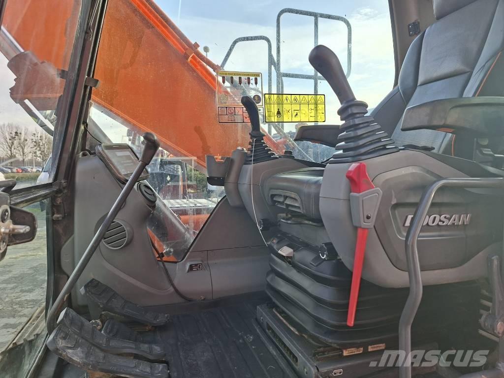 Doosan DX140LC-7 Telakaivukoneet