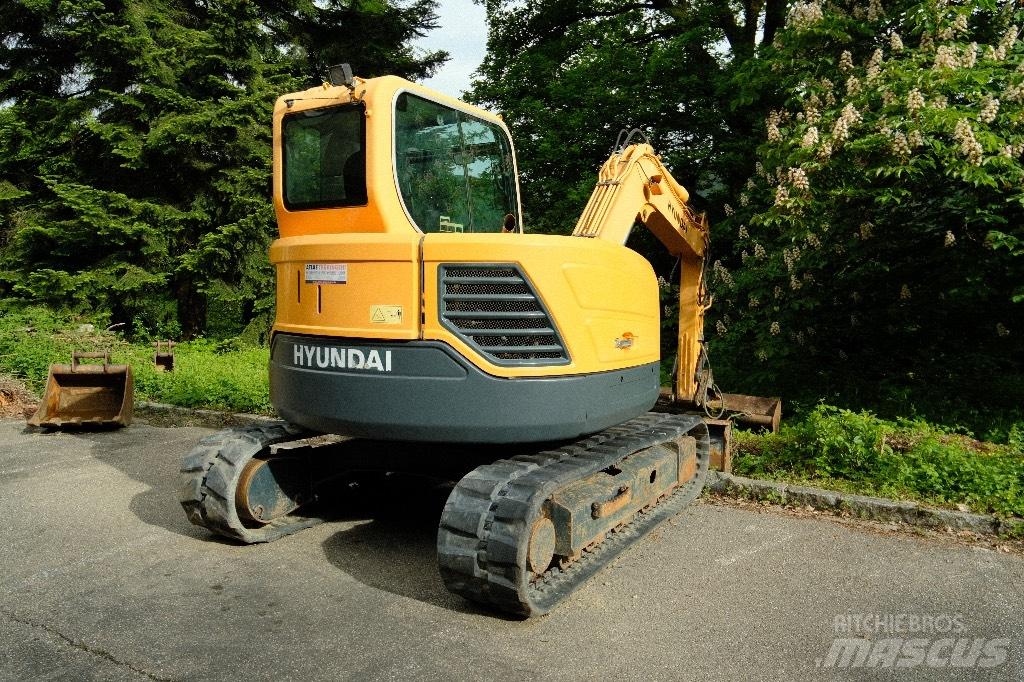 Hyundai R80CR-9 Midikaivukoneet 7t - 12t