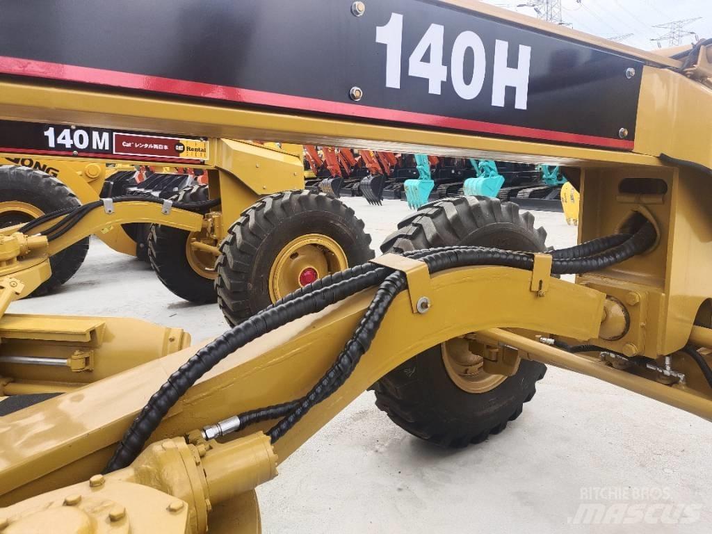 CAT 140H Tiehöylät
