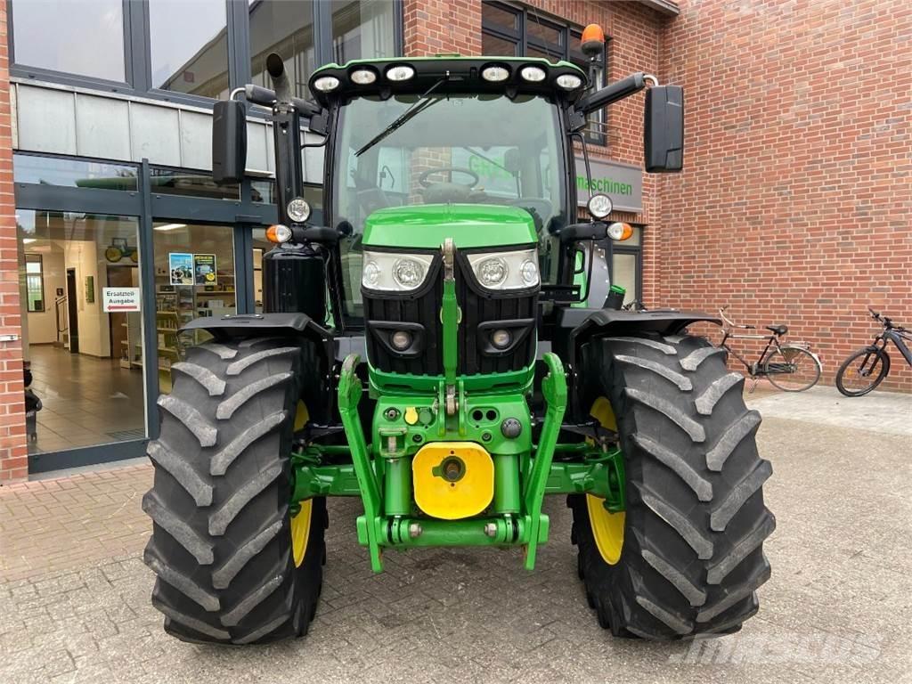 John Deere 6130R Traktorit