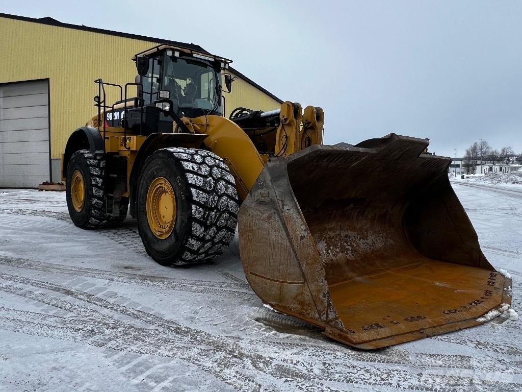 CAT 982 M Pyöräkuormaajat