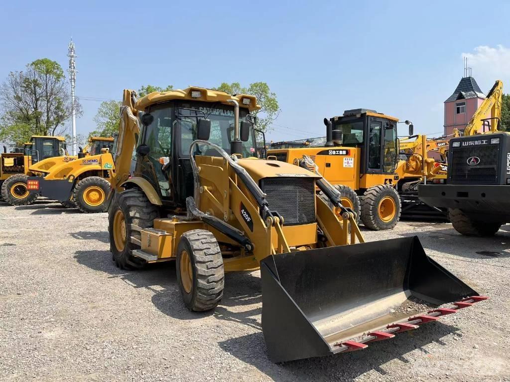 JCB 3 CX Kaivurikuormaajat