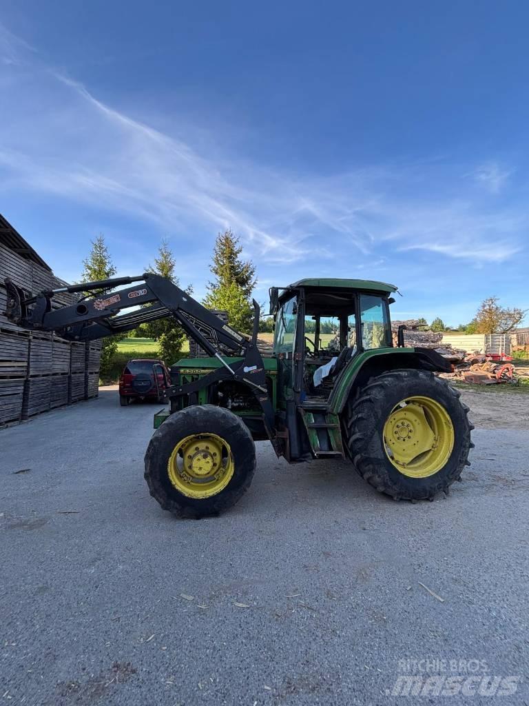 John Deere 6200 Traktorit