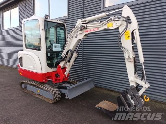 Takeuchi tb225 Minikaivukoneet < 7t