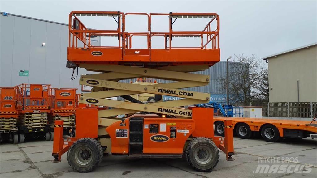 JLG 4394RT Saksilavat