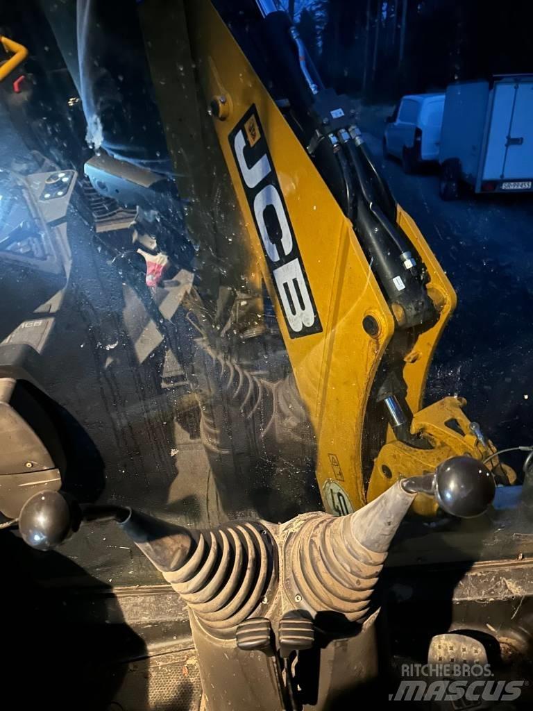 JCB 3XC 14H5WM Kaivurikuormaajat