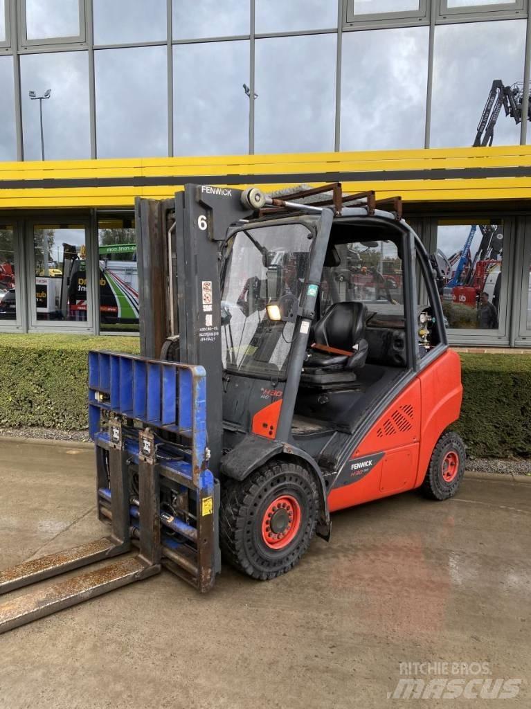 Linde H 30 CNG-02 Nestekaasutrukit