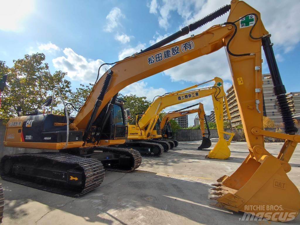 CAT 320D2 Midikaivukoneet 7t - 12t