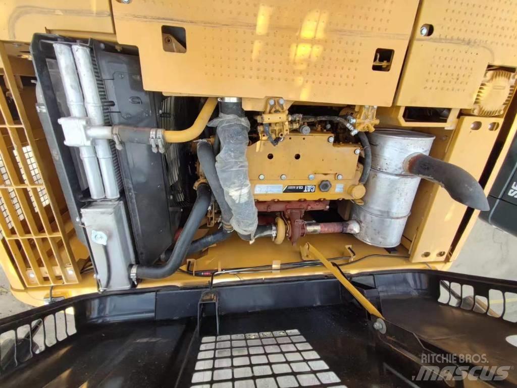 CAT 320D2 Midikaivukoneet 7t - 12t