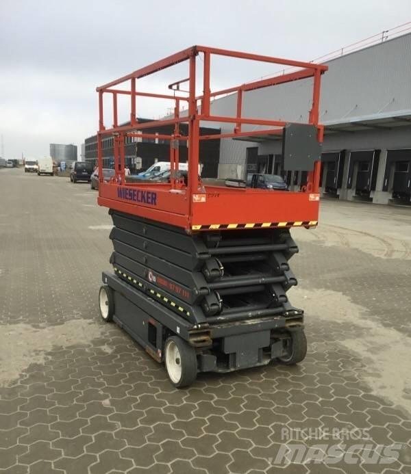 SkyJack SJ III4740 Saksilavat