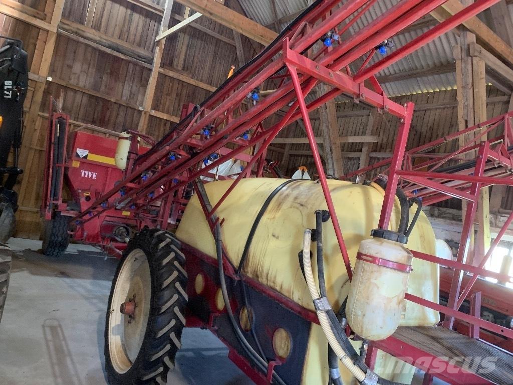 Hardi TZY 2400 Hinattavat ruiskut