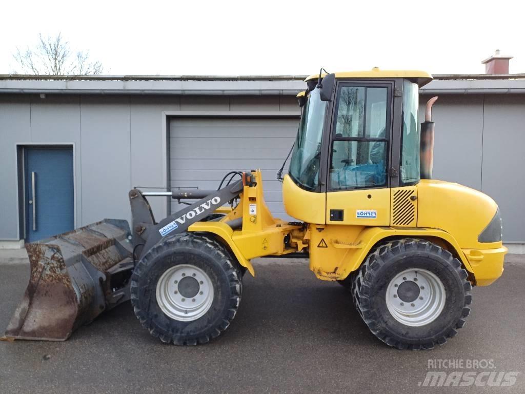 Volvo L 30 B Pyöräkuormaajat