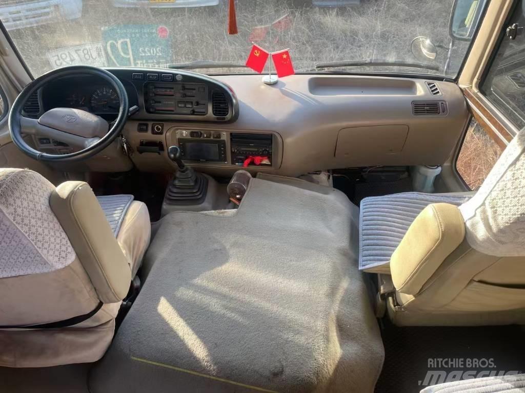 Toyota Coaster Linjaliikennebussit
