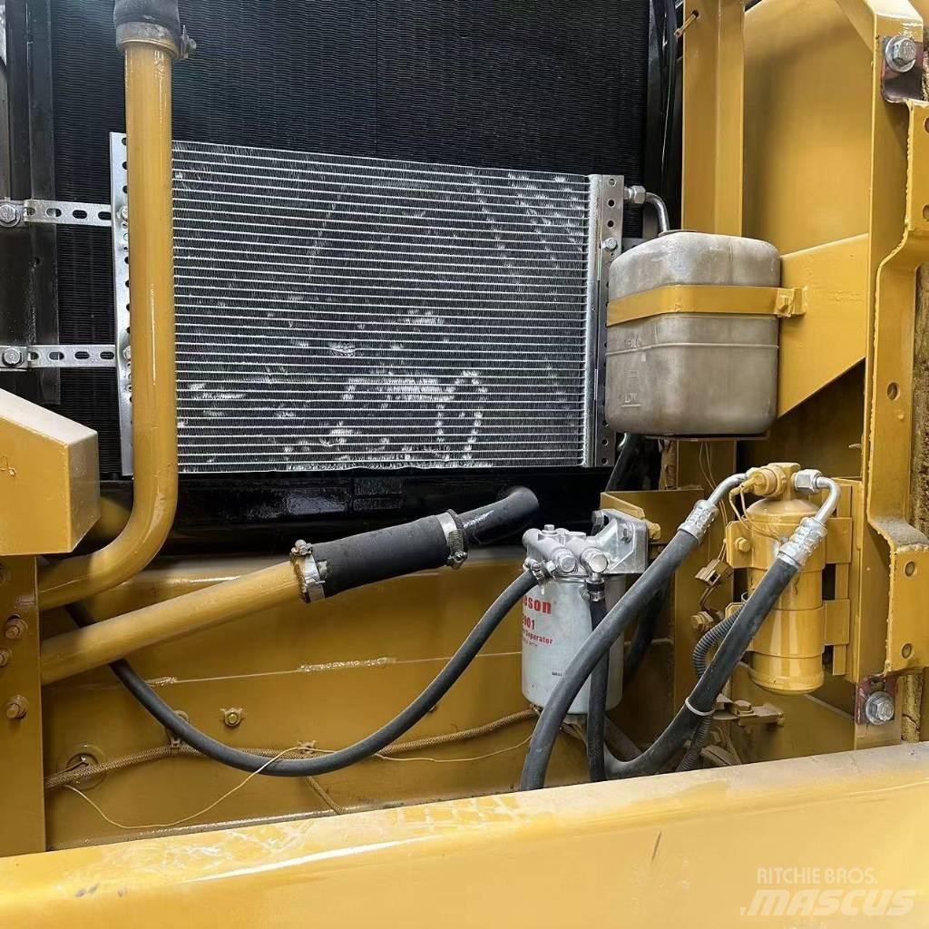 CAT 320B Telakaivukoneet