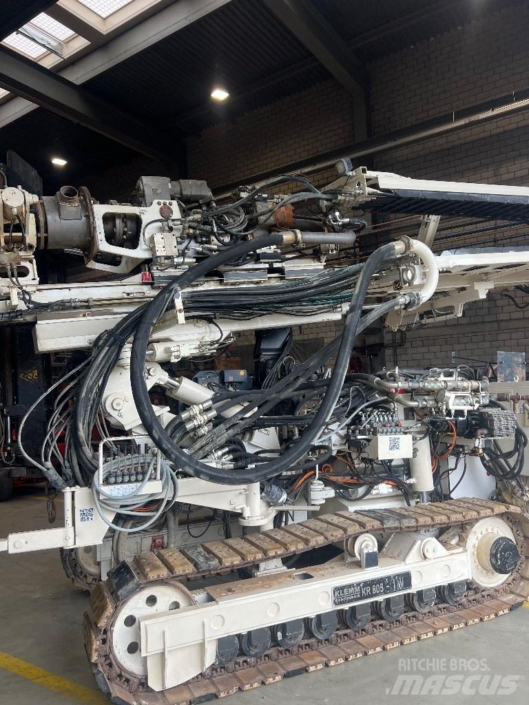 Klemm KR 805-1W Raskaat porat