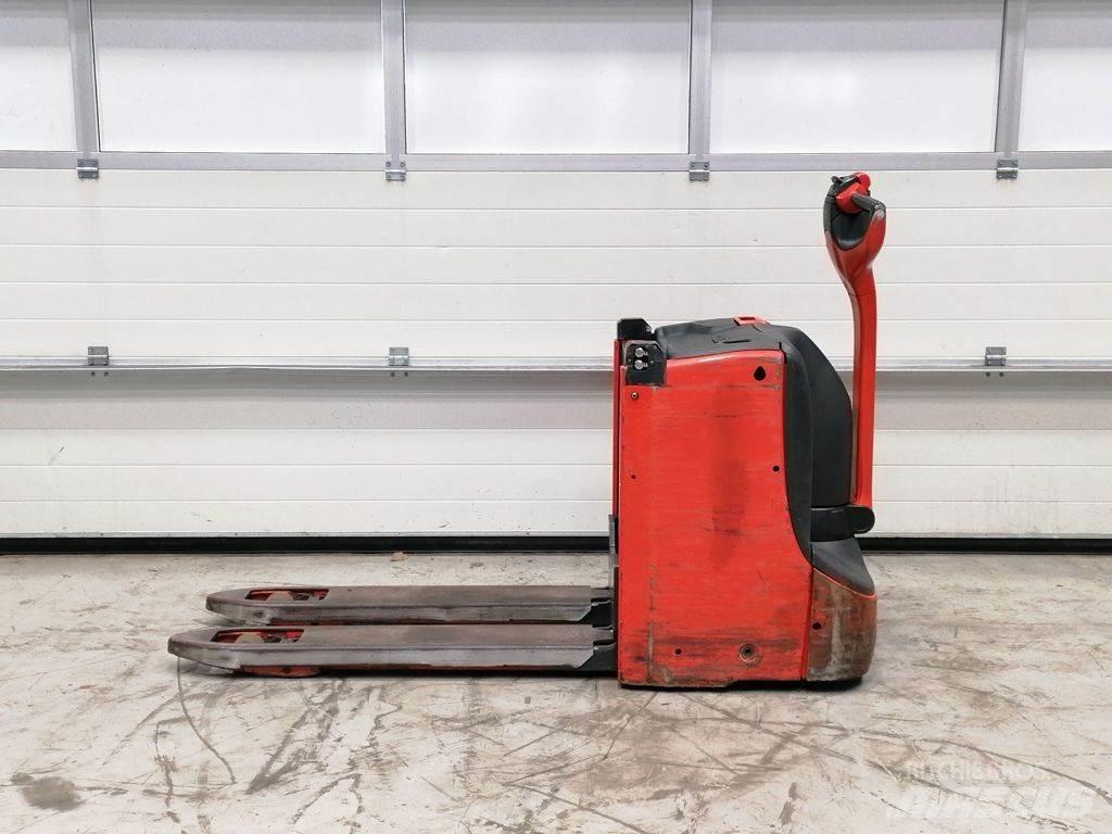 Linde T16L Lavansiirtotrukit
