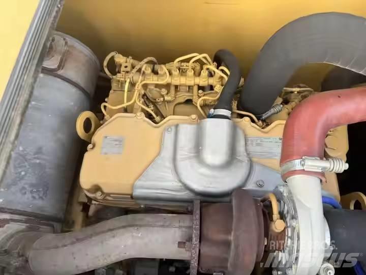CAT CAT323GX Telakaivukoneet