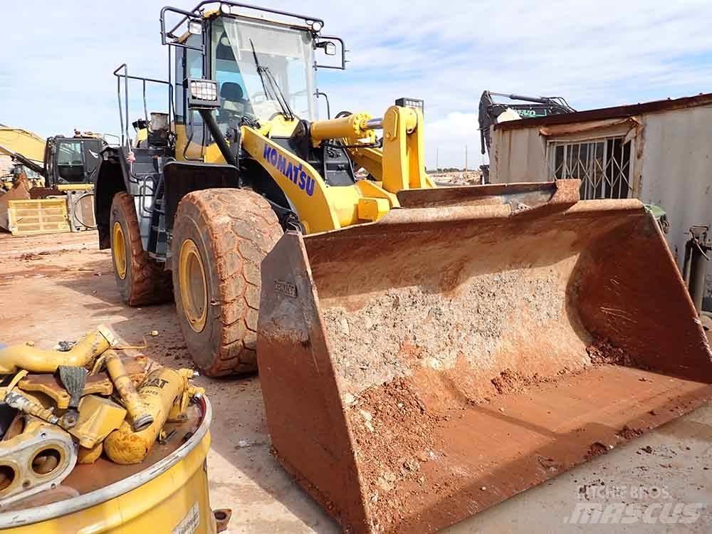 Komatsu WA380-8 Pyöräkuormaajat