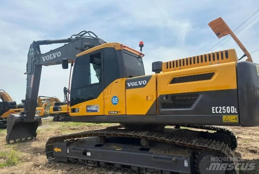 Volvo EC 250 D L Telakaivukoneet