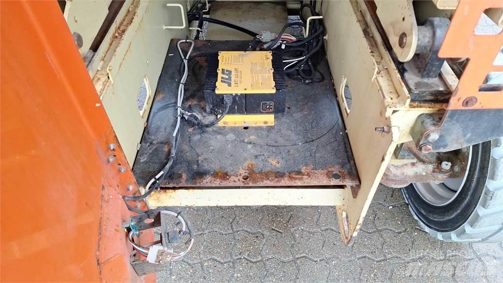 JLG 4069LE Saksilavat